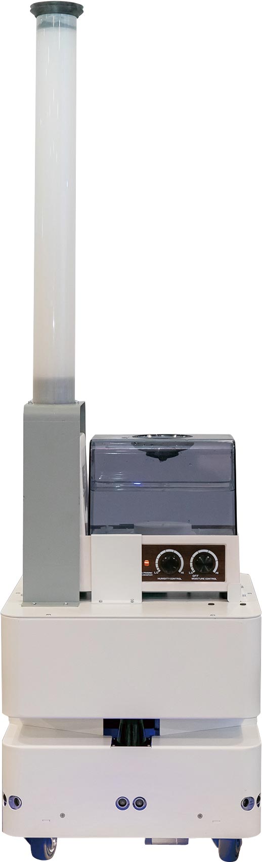 防疫機(jī)器人展現(xiàn)東元智慧移動(dòng)平臺(tái)（AGV）更多元應(yīng)用。圖／東元提供